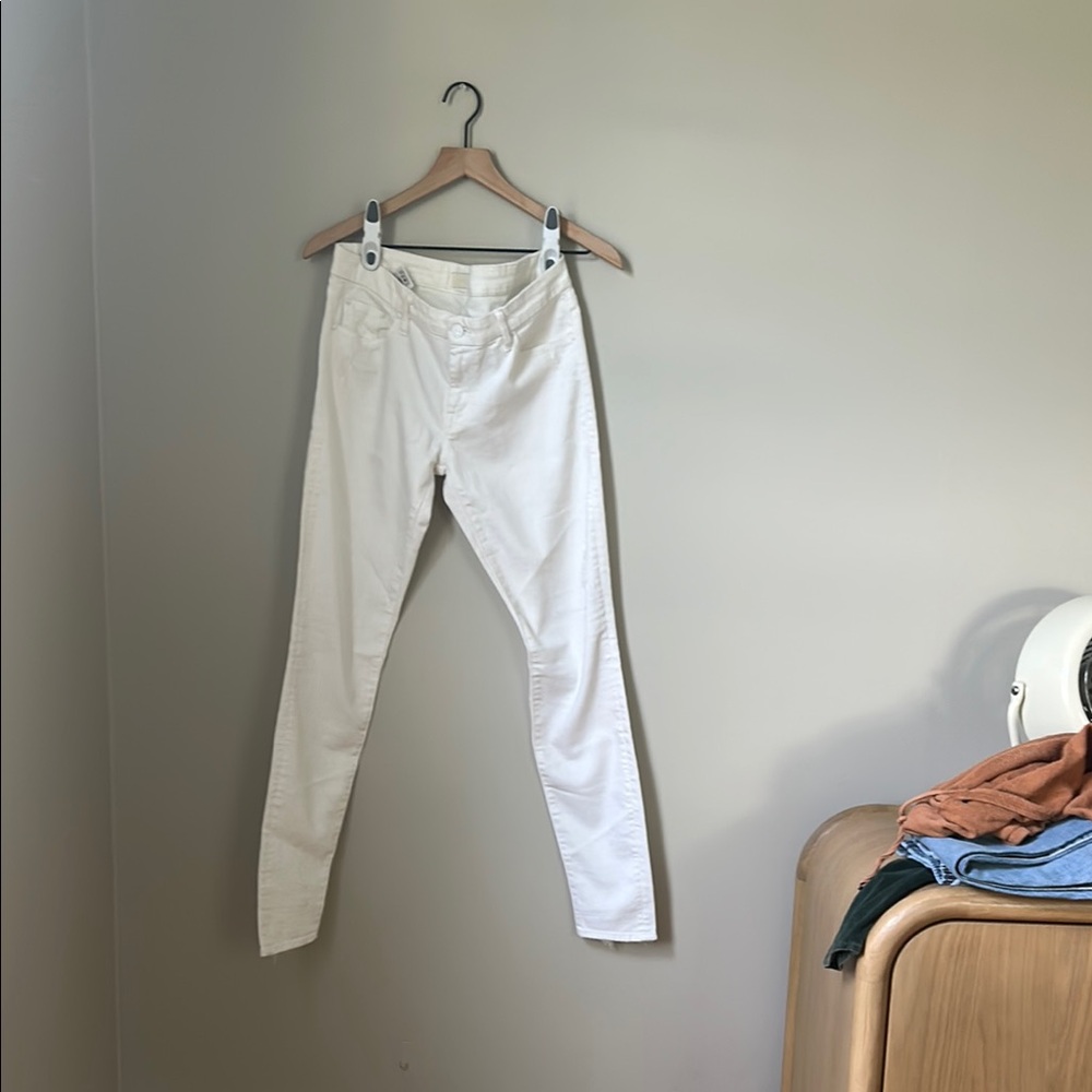 White mother Jeans